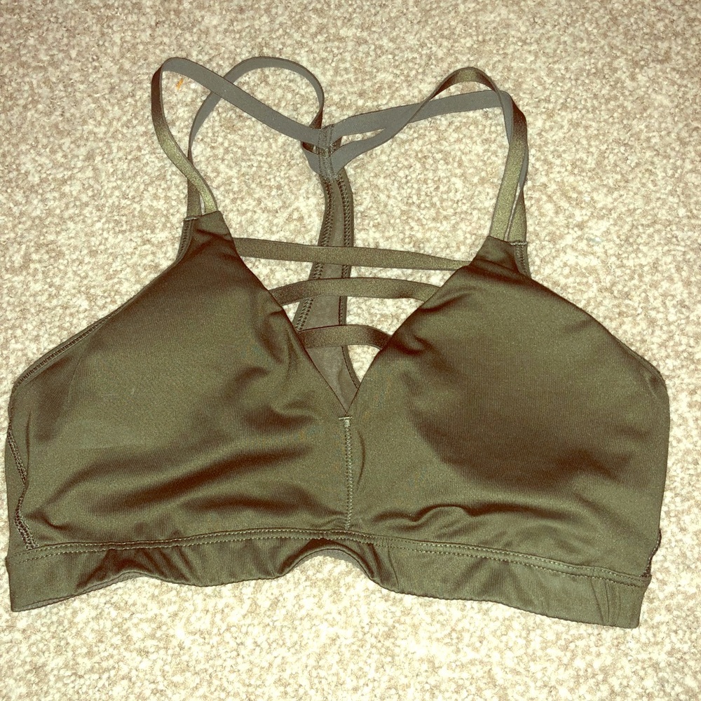 VS sports bra